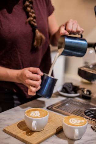 30ML Espresso inschenken banner- Hallo Franchise